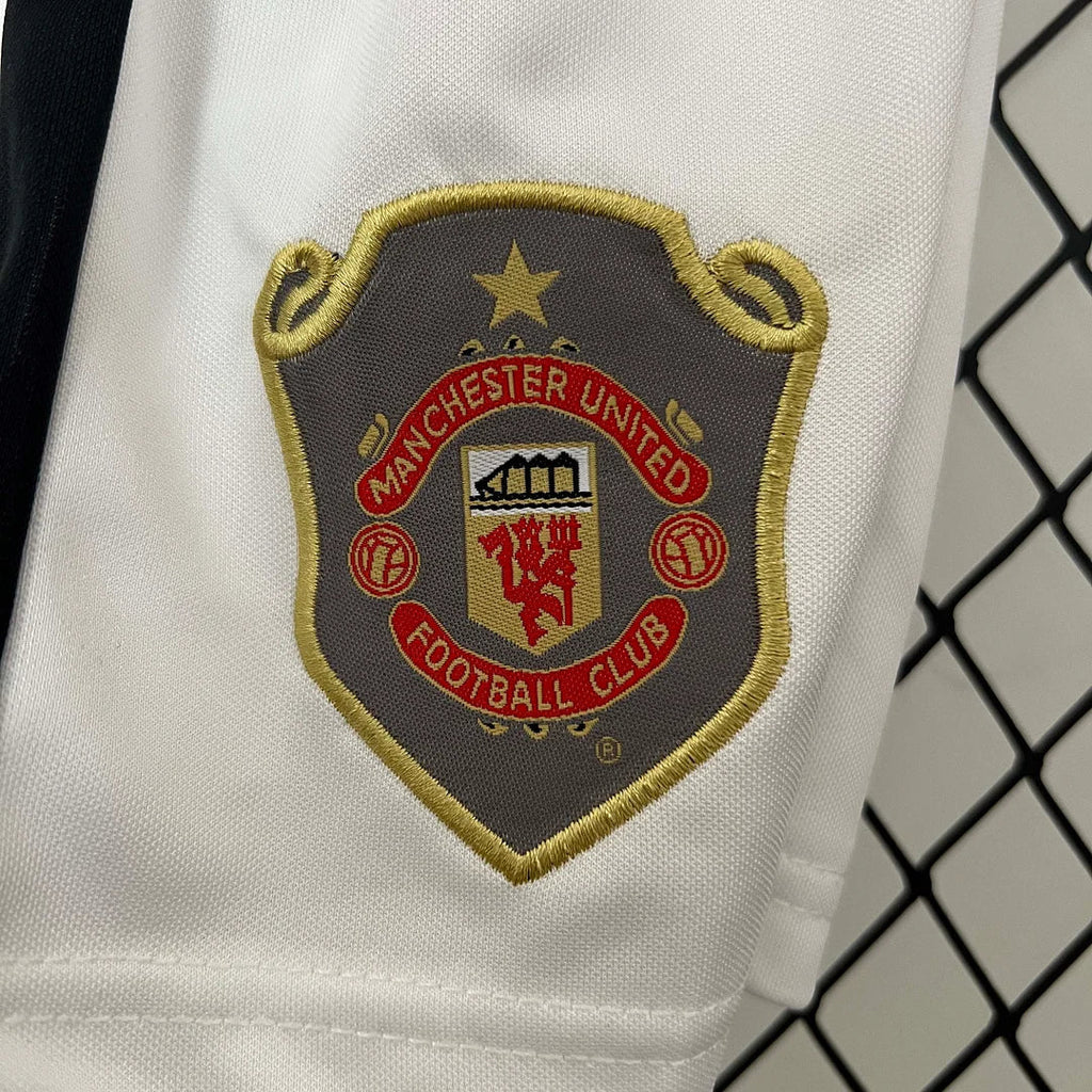1999/2000 Retro Manchester United European Home Kids Size