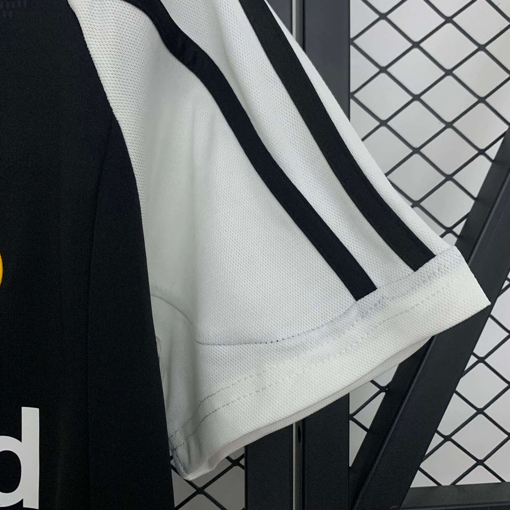 2001/2002 Retro Real Madrid Away Jersey
