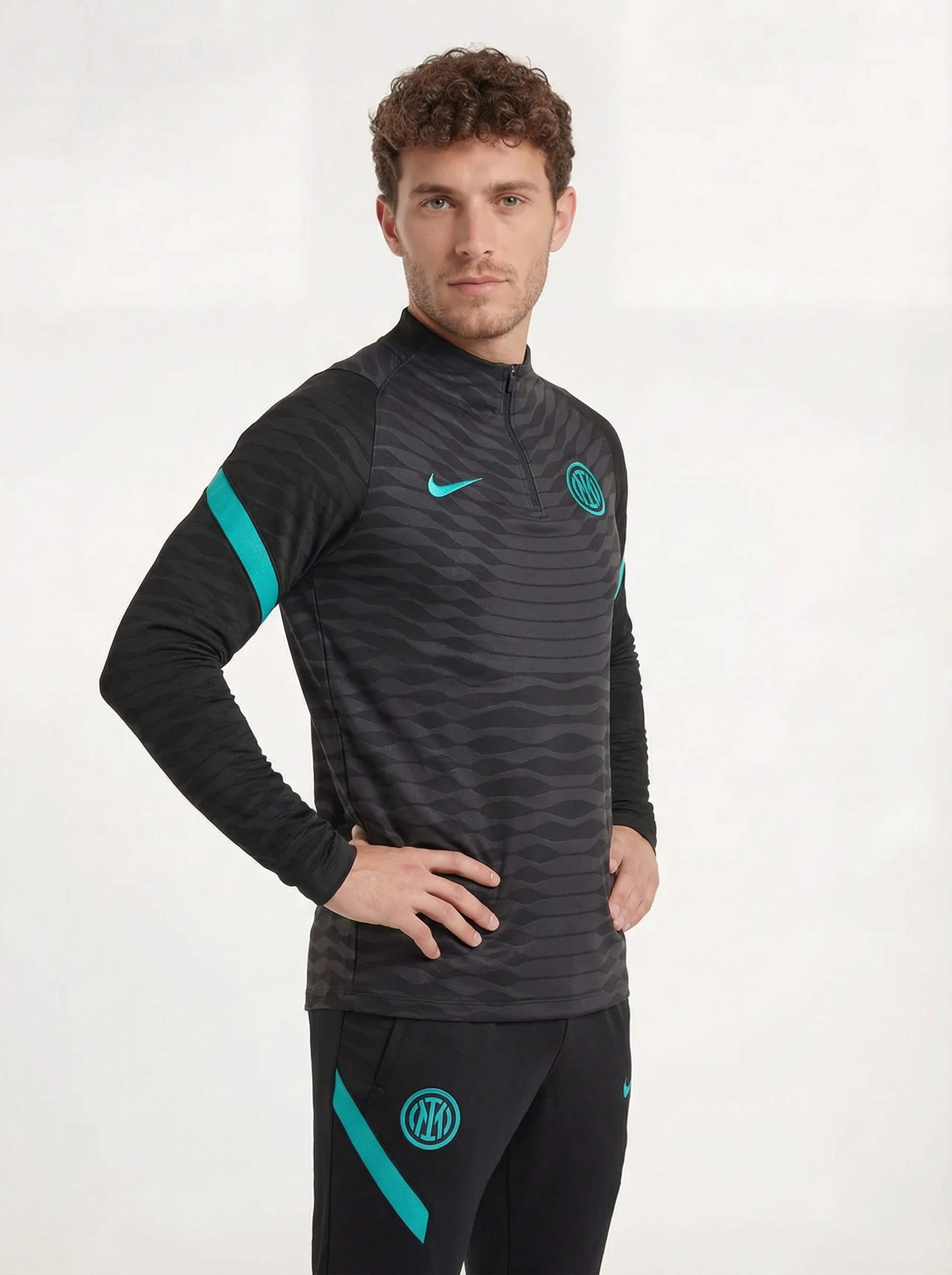 INTER MILAN BLACK AND BLUE TRACKSUIT