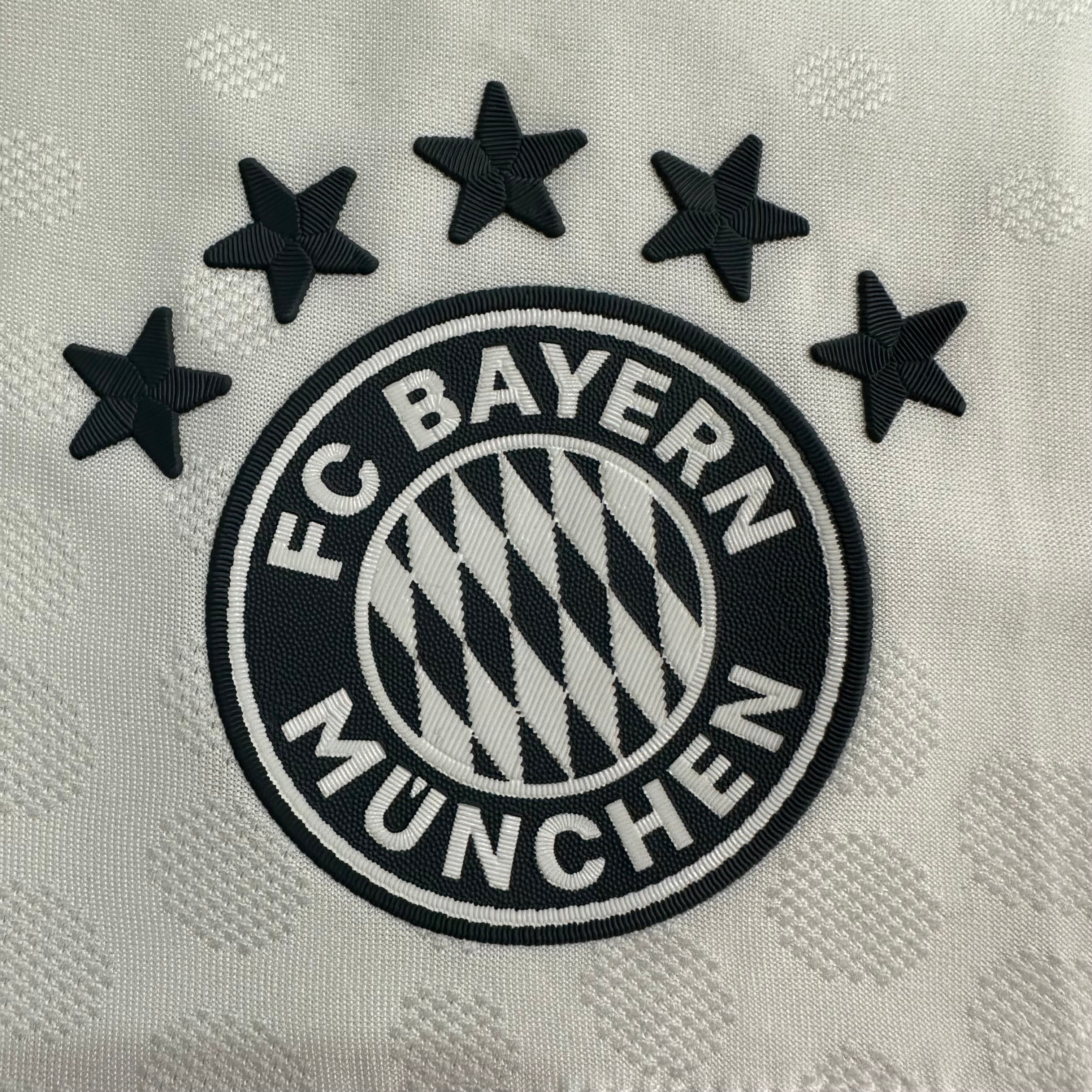 2025/2026 Bayern Munchen Away Shorts